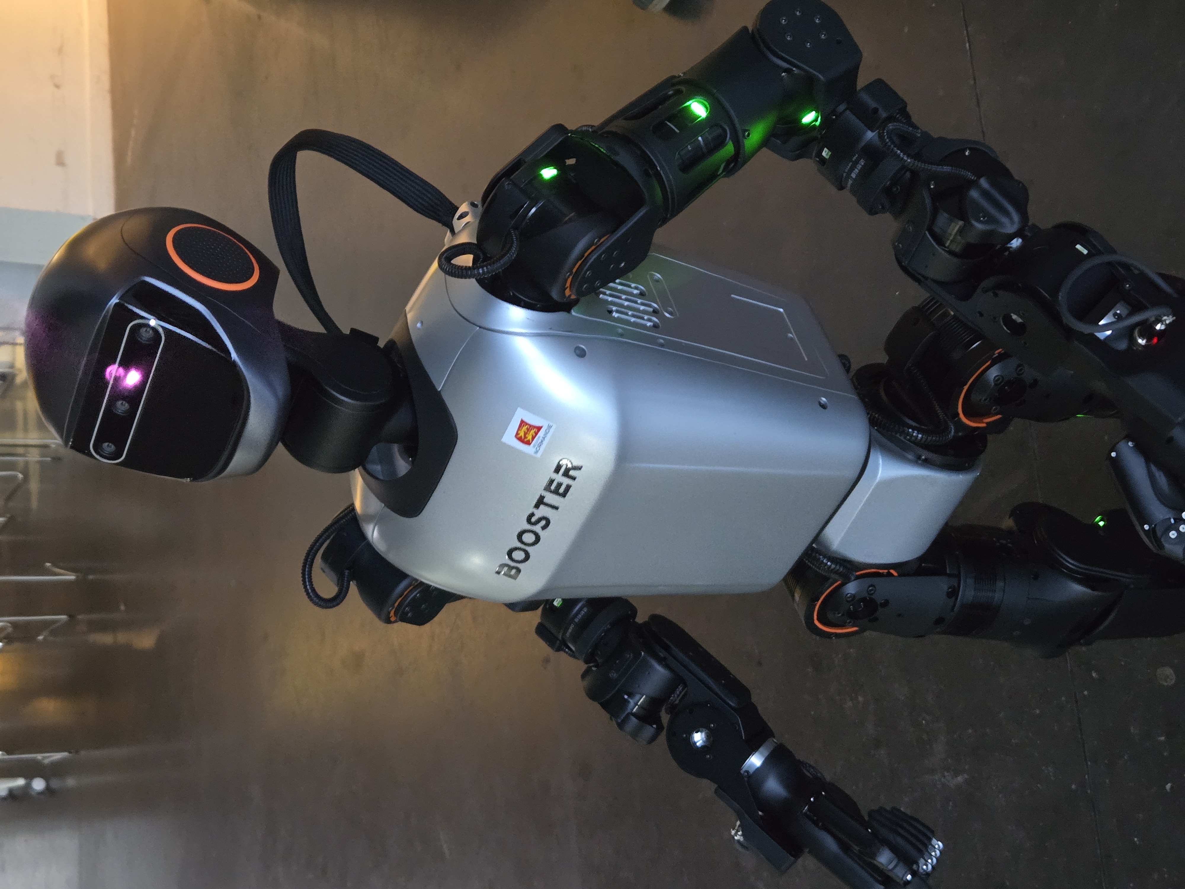 Robots bipèdes programmés par les étudiants de l'ESIGELEC